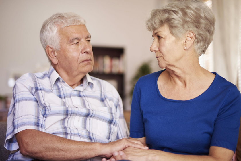 Tranquil scene of senior marriage
