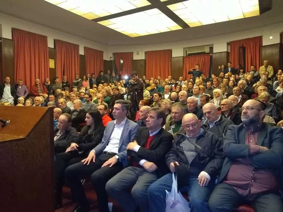 Boško Obradović i Vojislav Koštunica na pomociji knjige Dejana Mirovića