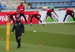 'Chora' trawa na Stadionie Śląskim mogła mieć wpływ na błąd ukraińskiego bramkarza