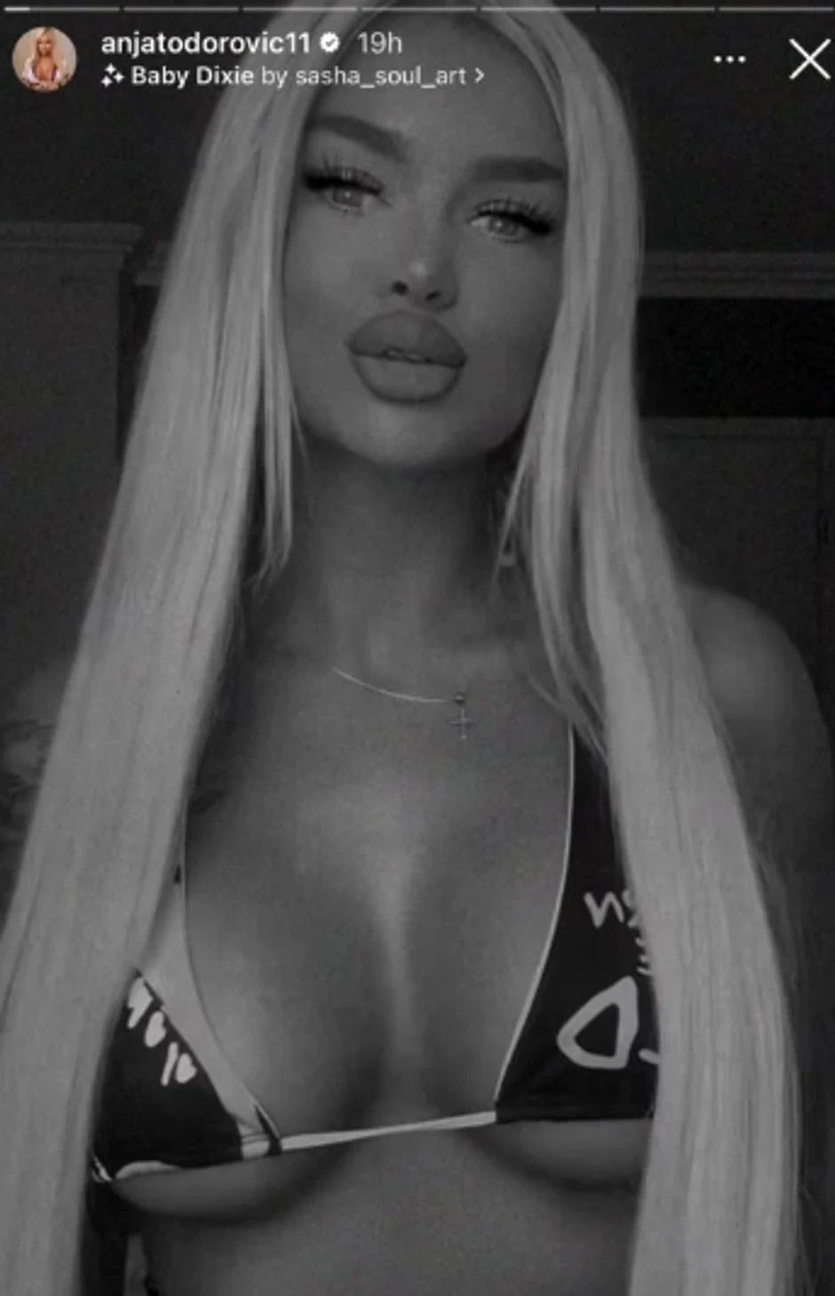 Anja Todorović pokazala silikone