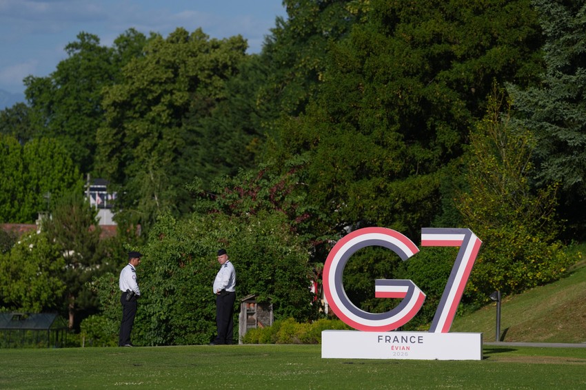 Obezbeđenje na mestu održavanja samita G7 u Evijanu 15. juna