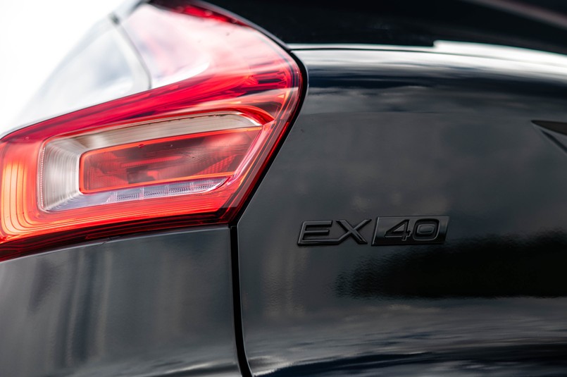 Volvo EX40 Performance Black Edition