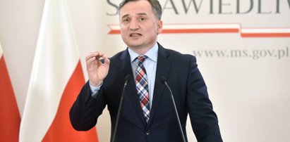 Wchodzą w życie zmiany w kodeksie karnym. Były minister sprawiedliwości ostrzega przed grupami przestępczymi