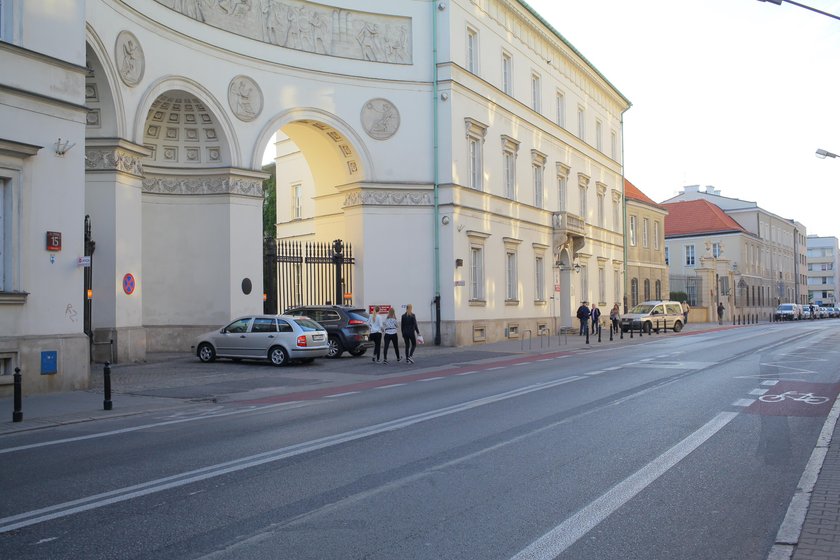 Tajemnicze wizyty polityka. „Mam cichą umowę”