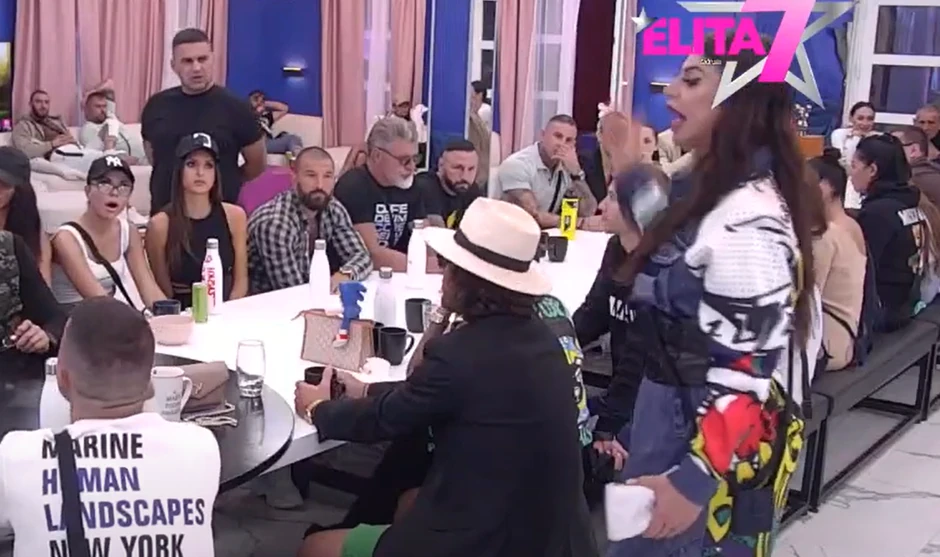 Miljana i Bebica u klinču