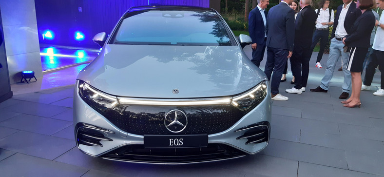 Mercedes EQS