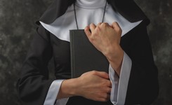 Była zakonnica oskarża zakon o utratę zdrowia. Domaga się zadośćuczynienia