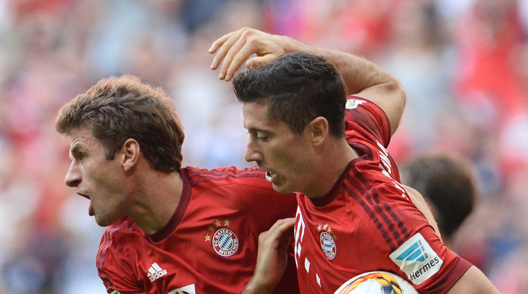 Thomas Müller (balra) és Robert Lewandowski a mostani BL-sorozatban 8-8 gólt jegyez /Fotó: AFP