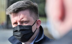 Dworczyk: Nie anulowaliśmy wszystkich szczepień dla 40-latków