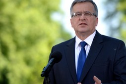 WARSZAWA PREZYDENT KOMOROWSKI WYBORY DO PE BRIEFING