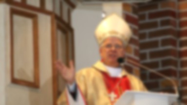 Abp Michalik: przyjęliśmy fałszywą ideologię