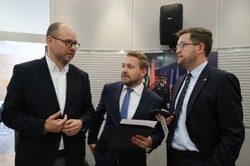 Posłowie PiS z kontrolą poselską w ministerstwach. Chodzi o incydent na granicy