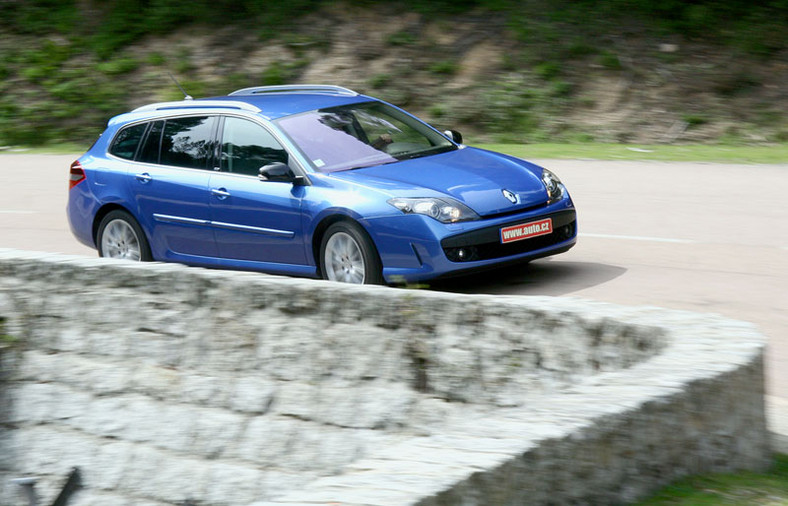 Renault: pierwsze wrażenia z jazdy Laguną GT