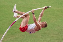 Piotr Lisek: Jak będzie trzeba, przebiorę się za księżniczkę