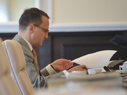 Sikorski ostro o Kaczyńskim: Chce zagłuszyć wyrzuty sumienia