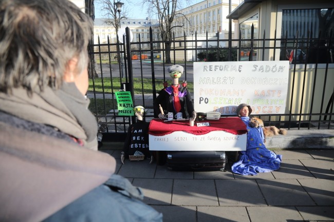 Sakiewicz podkreślił jednak, że manifestacja nie jest po to, by 