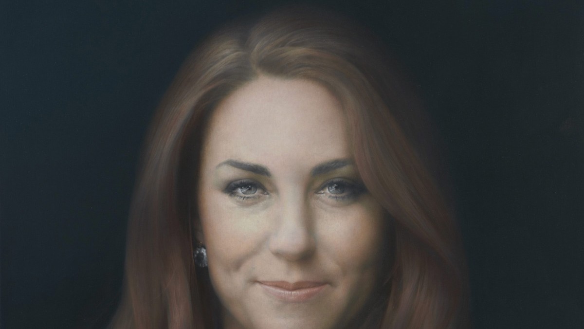 Oficjalny portret Księżnej Cambridge, Kate Middleton, został odsłonięty w National Portrait Gallery (i w internecie) i natychmiast został skrytykowany - podaje strona "The Atlantic Wire".