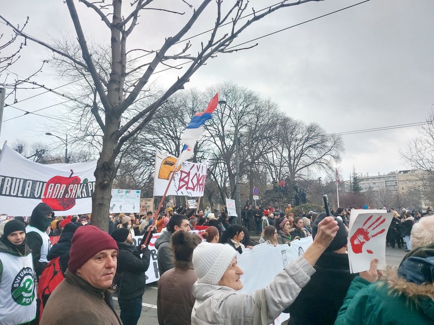 Protest ispred Ustavnog suda