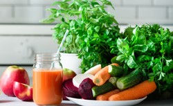 Dieta dr Dąbrowskiej oczyszcza organizm i przy okazji odchudza? Zasady