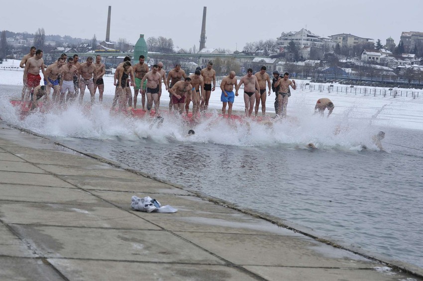 Start plivanja na Adi Ciganliji