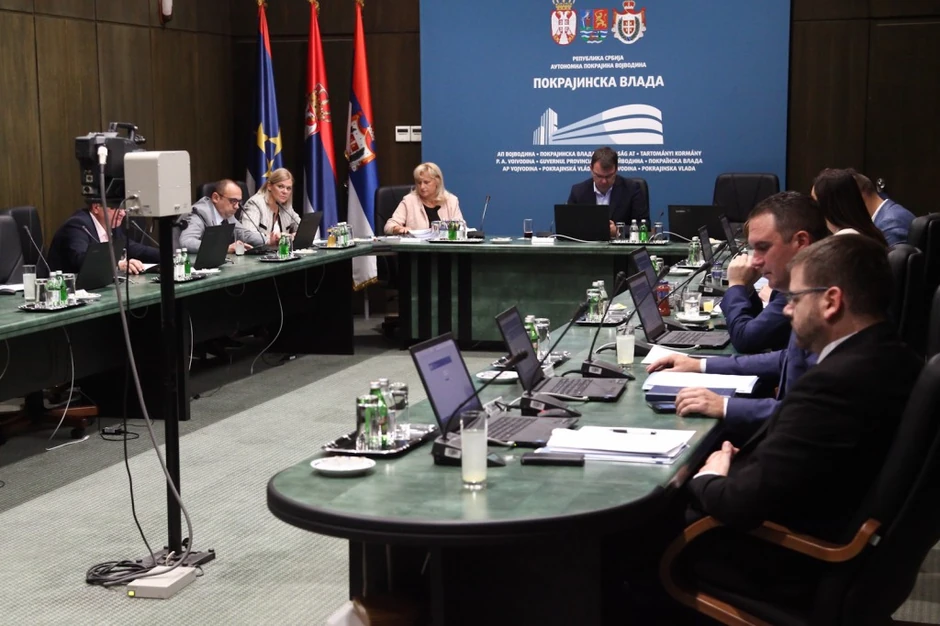 Vlada Vojvodine, Sednica, Igor Mirović