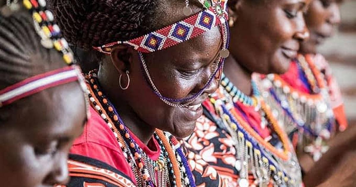 Focus on the Maasai culture and their beauty accessories 