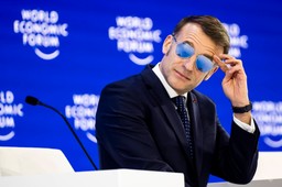 Macron w Davos: jesteśmy przywiązani do suwerenności narodów i Karty NZ