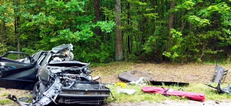 Tragiczny wypadek pod Mrągowem. Zginęło dwóch młodych mężczyzn