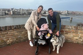 "Kad smo je doneli samo je STISKALA ĆEBENCE I UDARALA LEĐIMA U ZID": Kristina i Nikola su USVOJILI DEVOJČICU - "Čim sam je uzela u ruke, ona se..."