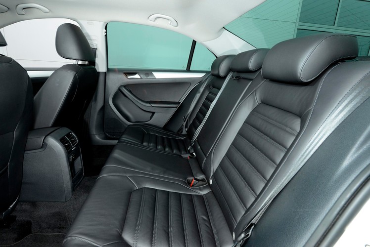 Volkswagen jetta hybrid