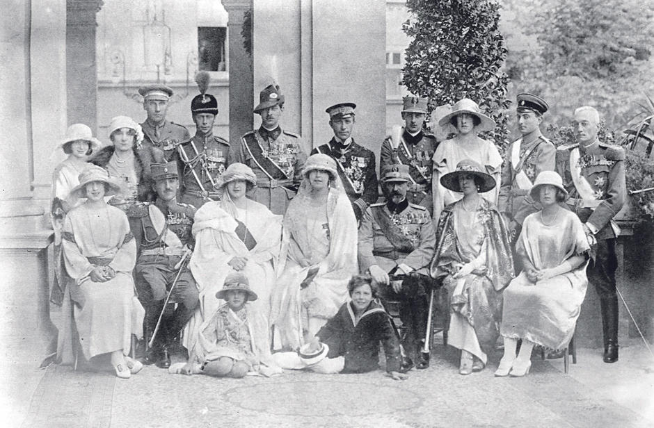 Karađorđevići sa gostima na venčanju