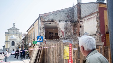 Zawaliła się ściana kamienicy. Mieszkańcy ewakuowani