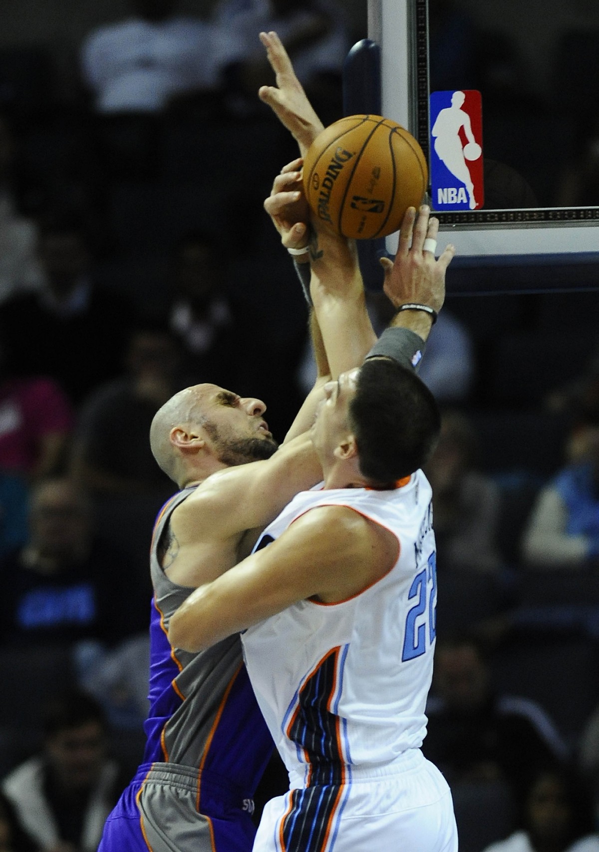 Liga NBA: Gortat poprowadził Suns do zwycięstwa nad Kings