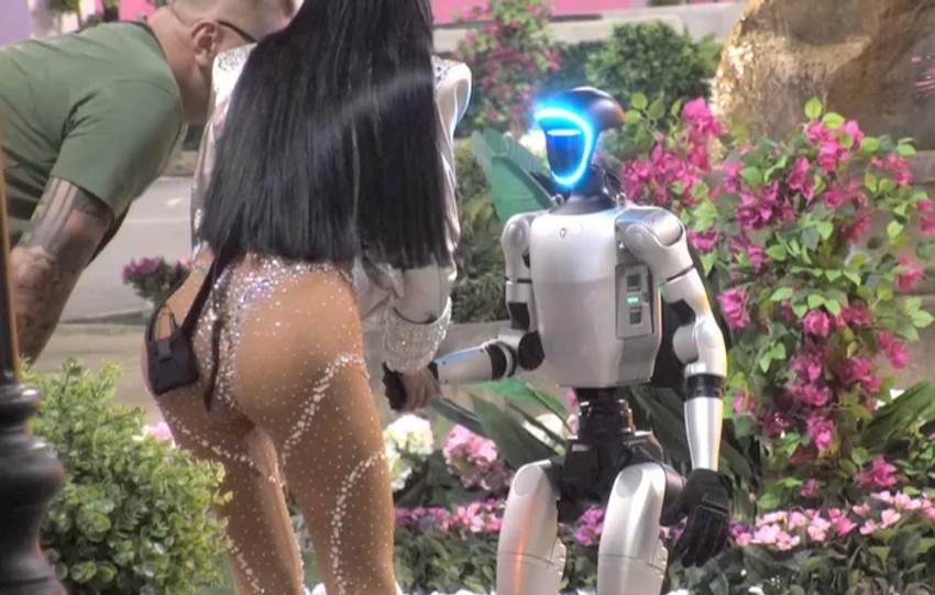 Silikonska zadnjica Maje Marinković