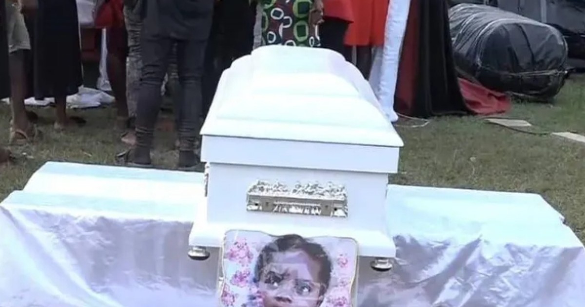Photos: Appiatse explosion victims laid to rest - Vimarsana News