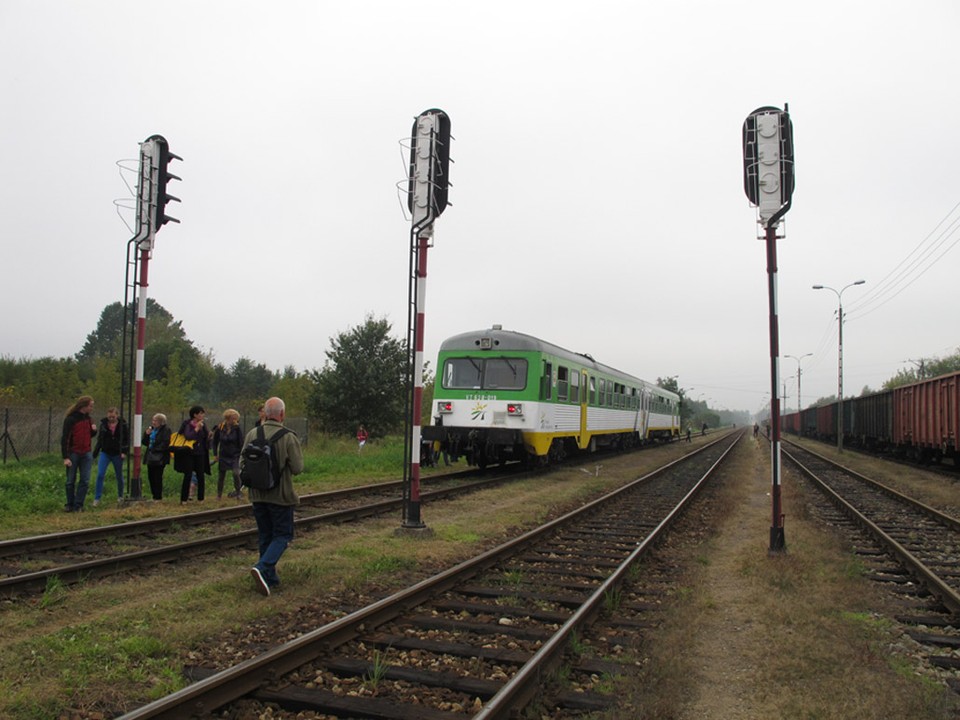 Koleją do Konstancina