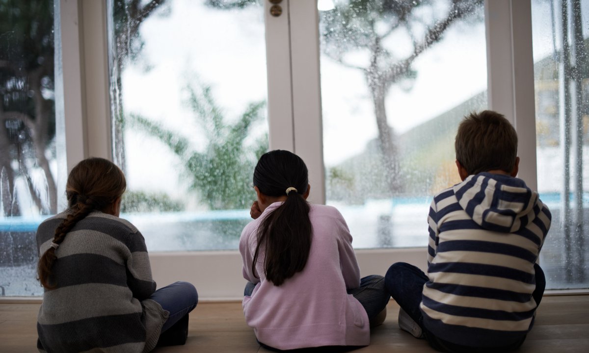 Chińska para straciła opiekę nad 21 dziećmi. "Nie widziałem, żeby je przytulali. To było bardziej jak szkoła musztry"