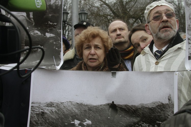 Zdjęcia ofiar hitlerowskiego terroru