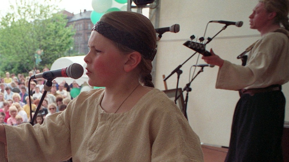 Deti z Kelly Family vystupujú na írskom podujatí v Gere 30. mája 1991