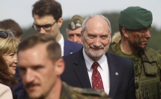 Macierewicz: Będzie bezpośredni kontakt ministrów obrony Polski i USA