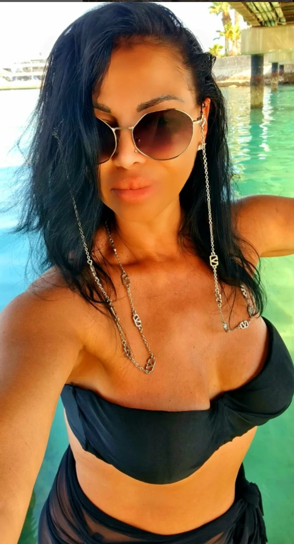 Tina Ivanović u kupaćem