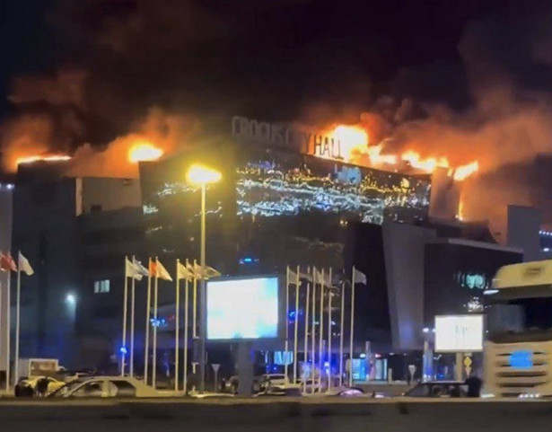 Pożar w centrum Crocus City Hall pod Moskwą
