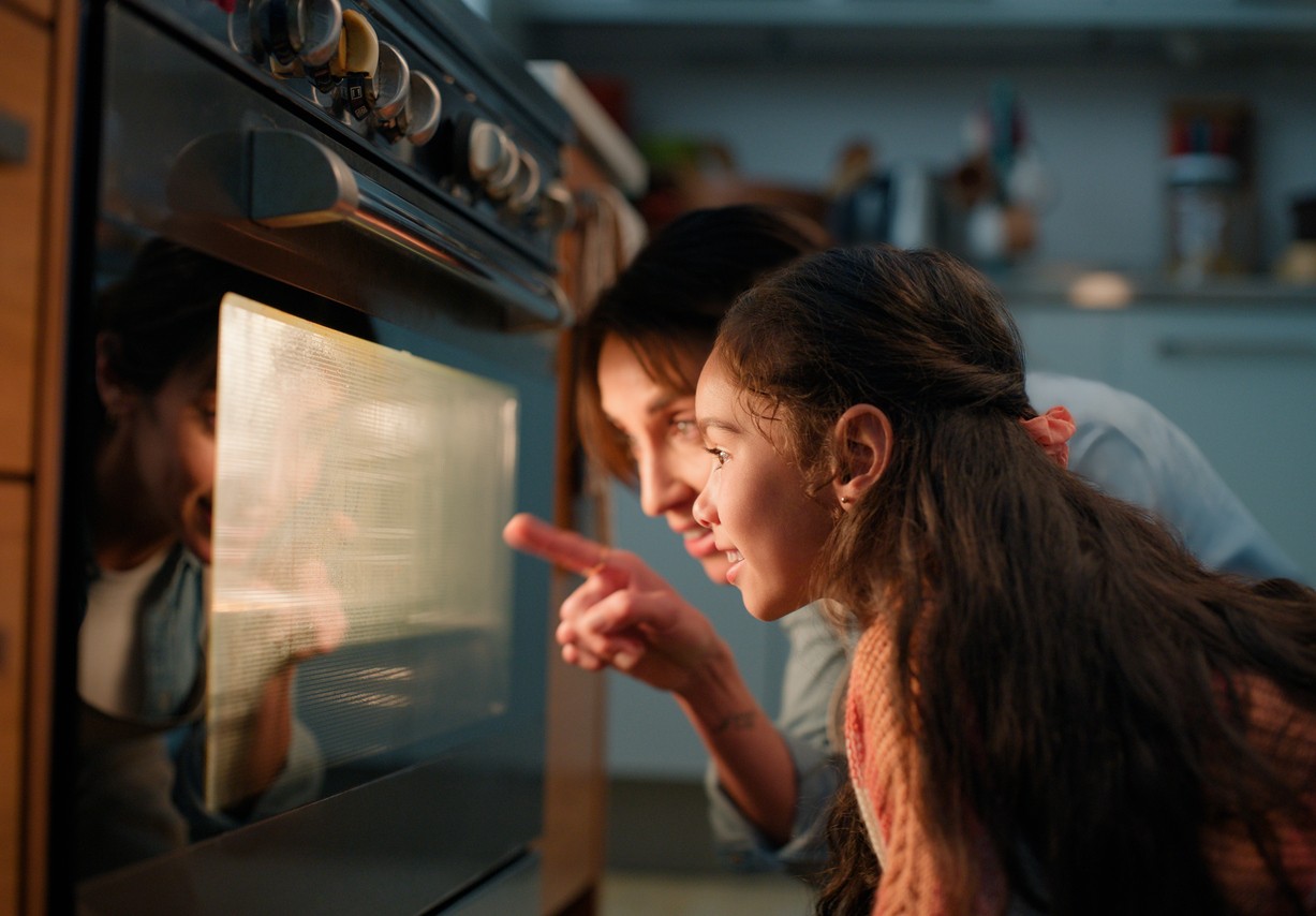 Vyhnite sa rizikám pri pečení v rúre. (ilustračné foto)