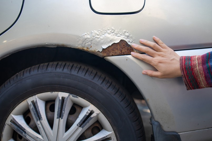 jak zabezpieczyć auto przed solą