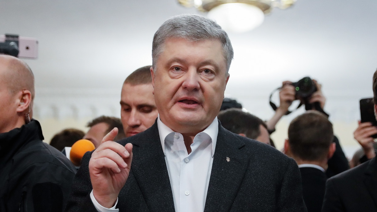 Tak zdecydowała większość Ukraińców i ja szanuję tę decyzję. Ale nie odchodzę z polityki - powiedział Petro Poroszenko po ogłoszeniu pierwszych wyników exit poll wyborów prezydenckich na Ukrainie. 73,2 proc. głosów oddano na Wołodymyra Zełenskiego.