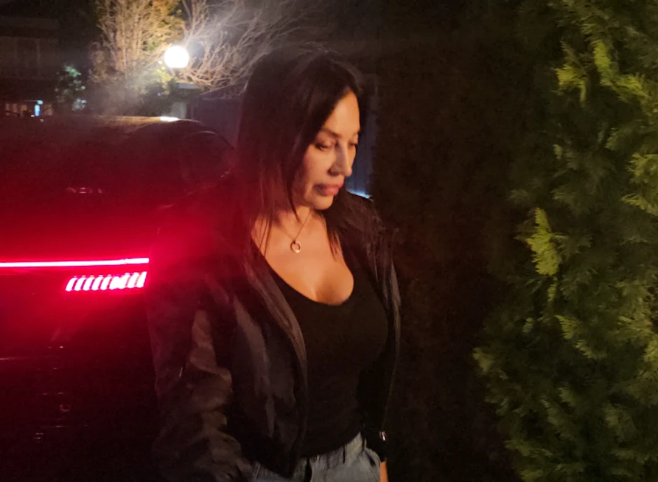 Ceca Ražnatović stigla je u vilu Saše Popović na Bežanijskoj kosi.