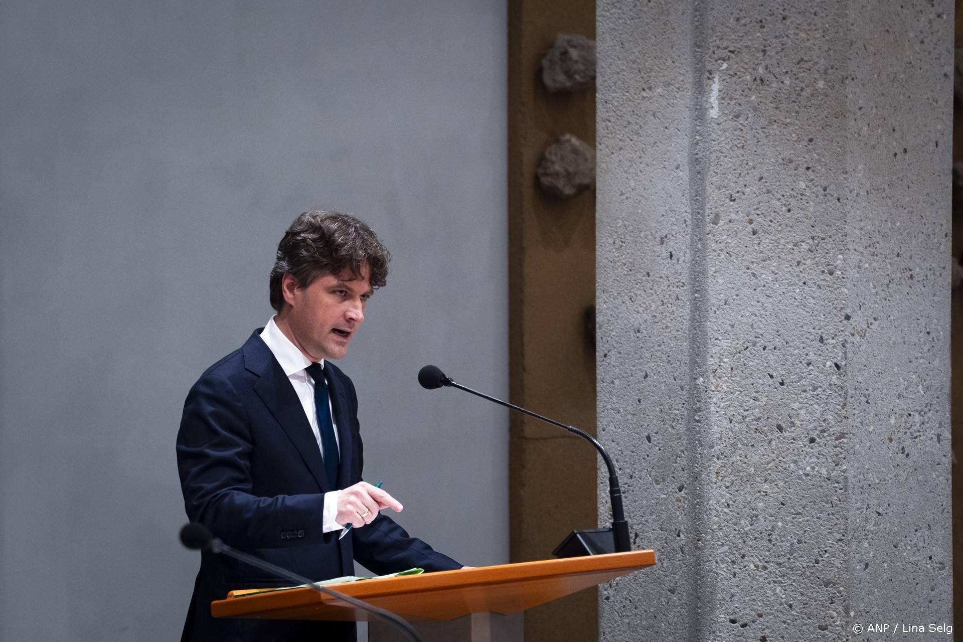 CDA en PVV dreigen tegen asielwet te stemmen - Bontenbal