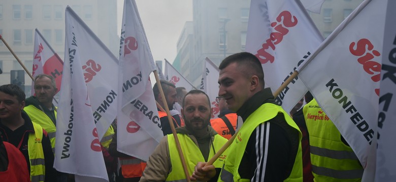 Protest górników w centrum Warszawy. Zablokowali przedstawicielstwo KE