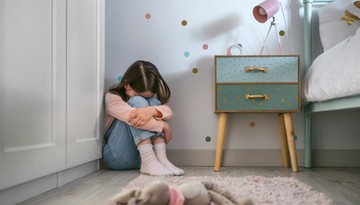Komisje notorycznie „uzdrawiają” niesamodzielnych autystów