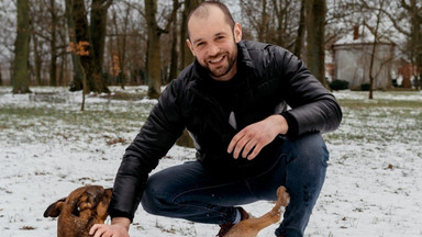 "Rolnik szuka żony". Stanisław już nie mieszka w pałacu. Pokazał nowe mieszkanie